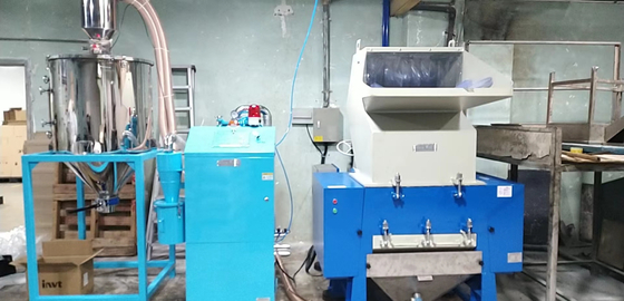 Macchina di riciclaggio di plastica del granulatore di SKD, trinciatrice di plastica industriale 3.75kw
