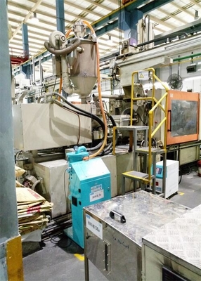Macchine di caricamento automatico a controllo PLC per il trasporto di pellet di plastica