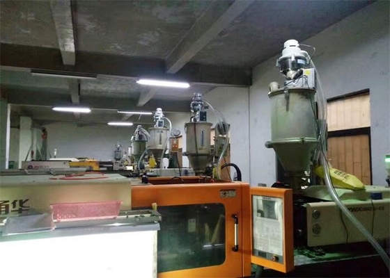 Caricatore automatico di vuoto automatico di alluminio 220V autonomo per resina di plastica