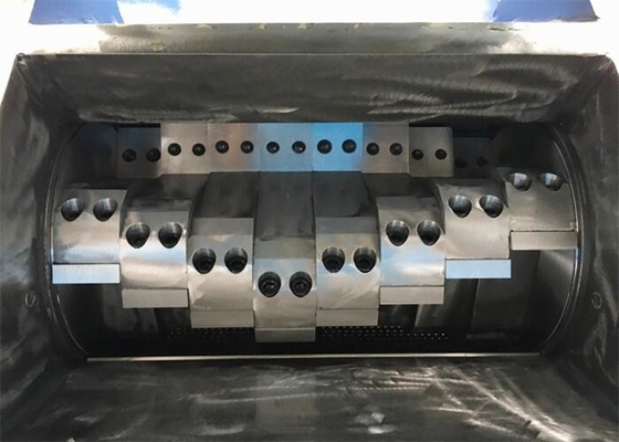 Gray Central Granulating Granulator Plastic che ricicla alta velocità della macchina della trinciatrice