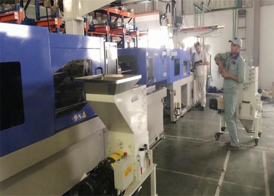 Materozze e colore bianco di plastica a bassa velocità OG-3LS della smerigliatrice 2.2KW del granulatore di difetti