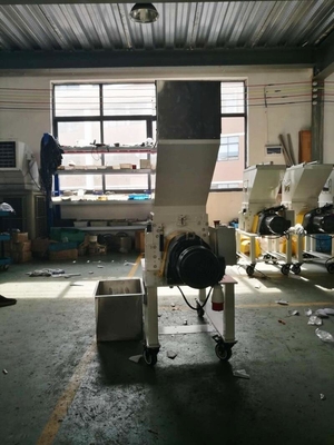 Smerigliatrice a bassa velocità Crusher Granulator Industrial di OG-3LS per i difetti di plastica delle materozze