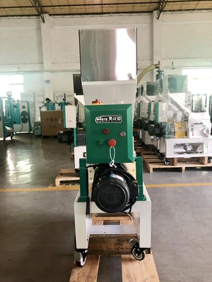 Difetti di plastica a bassa velocità industriali delle materozze di Granulator For Plastic della smerigliatrice del frantoio