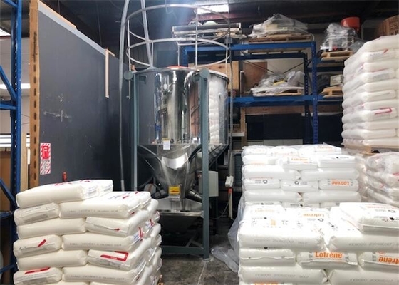 Acciaio inossidabile OVM-2000 della macchina di Gray Vertical Plastic Granules Mixer