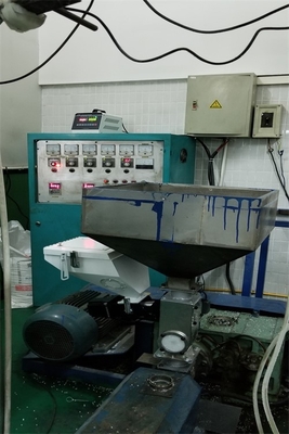 220V / unità di dosaggio volumetrica di plastica di Masterbatch dell'impastatrice 380V