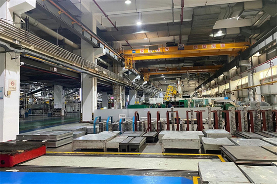 La miscelazione di secchezza ha centralizzato la fase d'alimentazione 380V del sistema 3 per l'iniezione di plastica OMCS