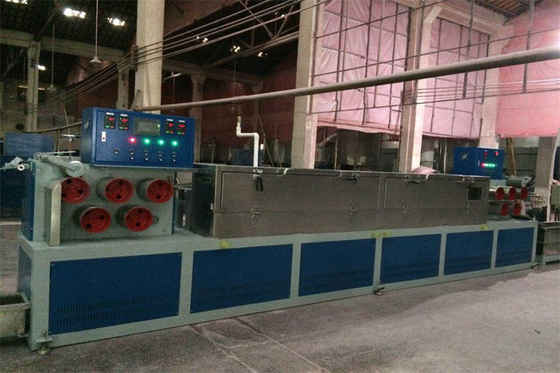 Il controllo intelligente pp di plastica dello SpA attacca la linea di produzione nastro con 5-19 millimetri di colore verde