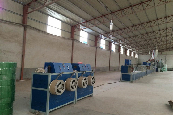 Linea di produzione di plastica della cinghia della banda del nastro del polipropilene dei pp facendo uso di materiale riciclato 100%