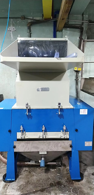 Macchina di riciclaggio di plastica del granulatore di SKD, trinciatrice di plastica industriale 3.75kw