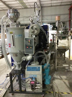 Tipo separato del caricatore automatico compatto del saltatore per la resina di plastica dei granelli